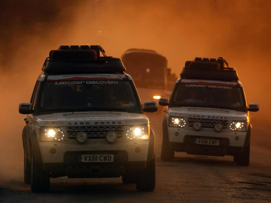  Land Rover Discovery 4 Expedition Vehicle 2012 года  (фото 8 из 16)